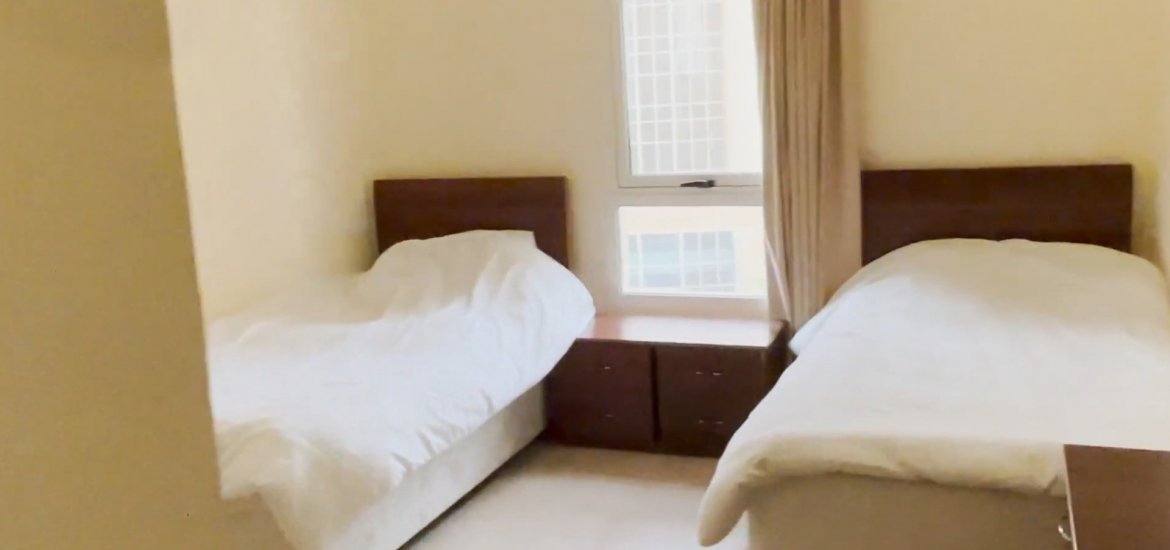 Квартира в Ремраам, Дубай, ОАЭ 2 спальни, 139м2 № 25475 - 1