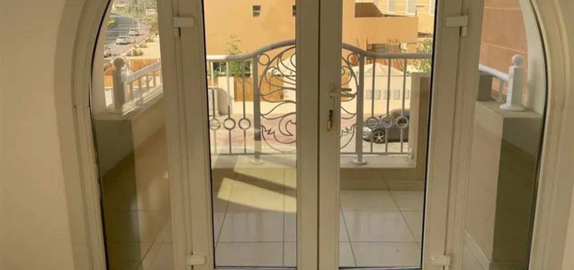 Apartment for sale in Jumeirah Village Circle, Dubai, UAE 1 room, 67 sq.m. No. 26314 - photo 2